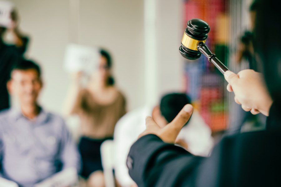 What Happens If a House Doesn't Sell at Auction
