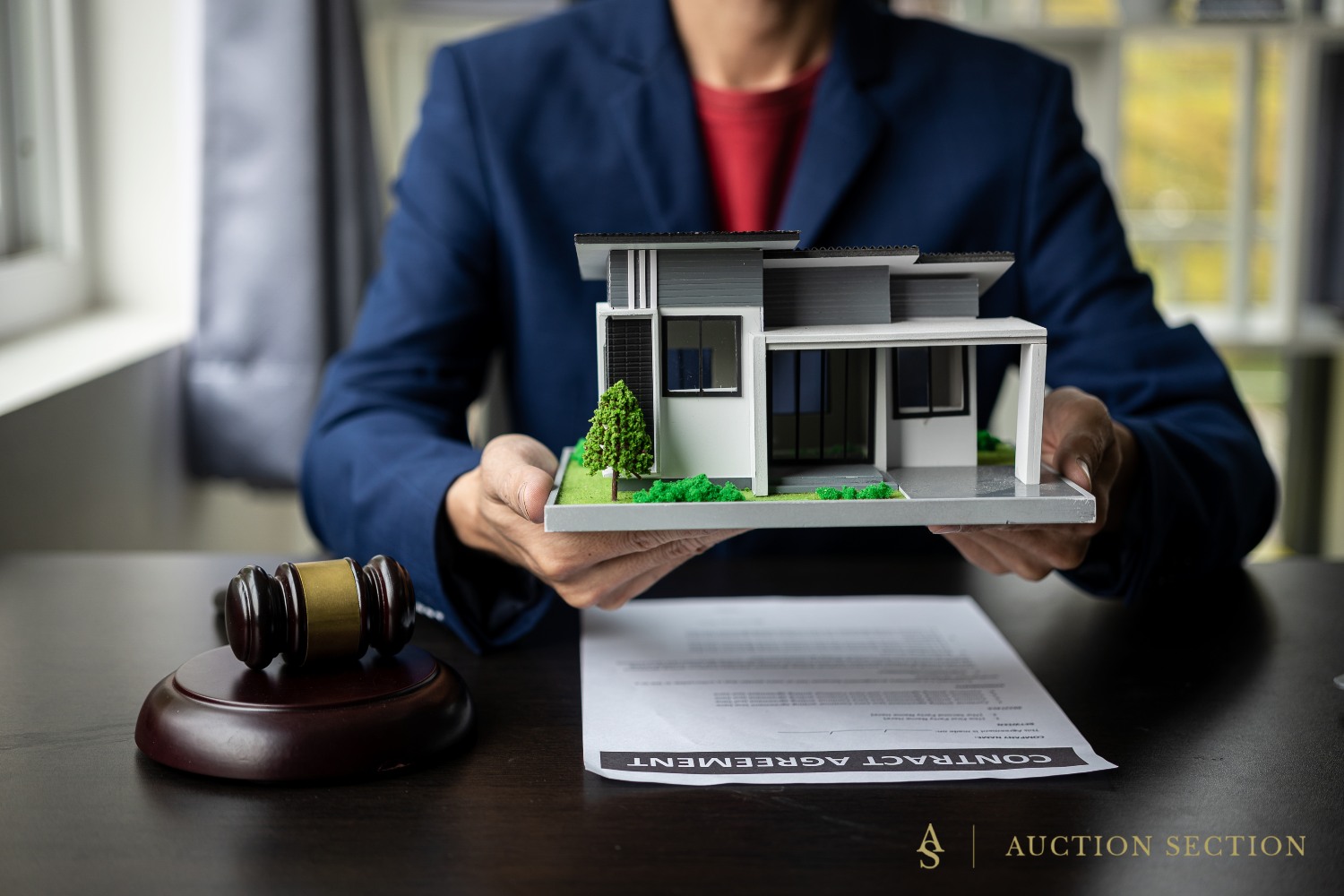 Real Estate Auctions vs. Traditional Sales